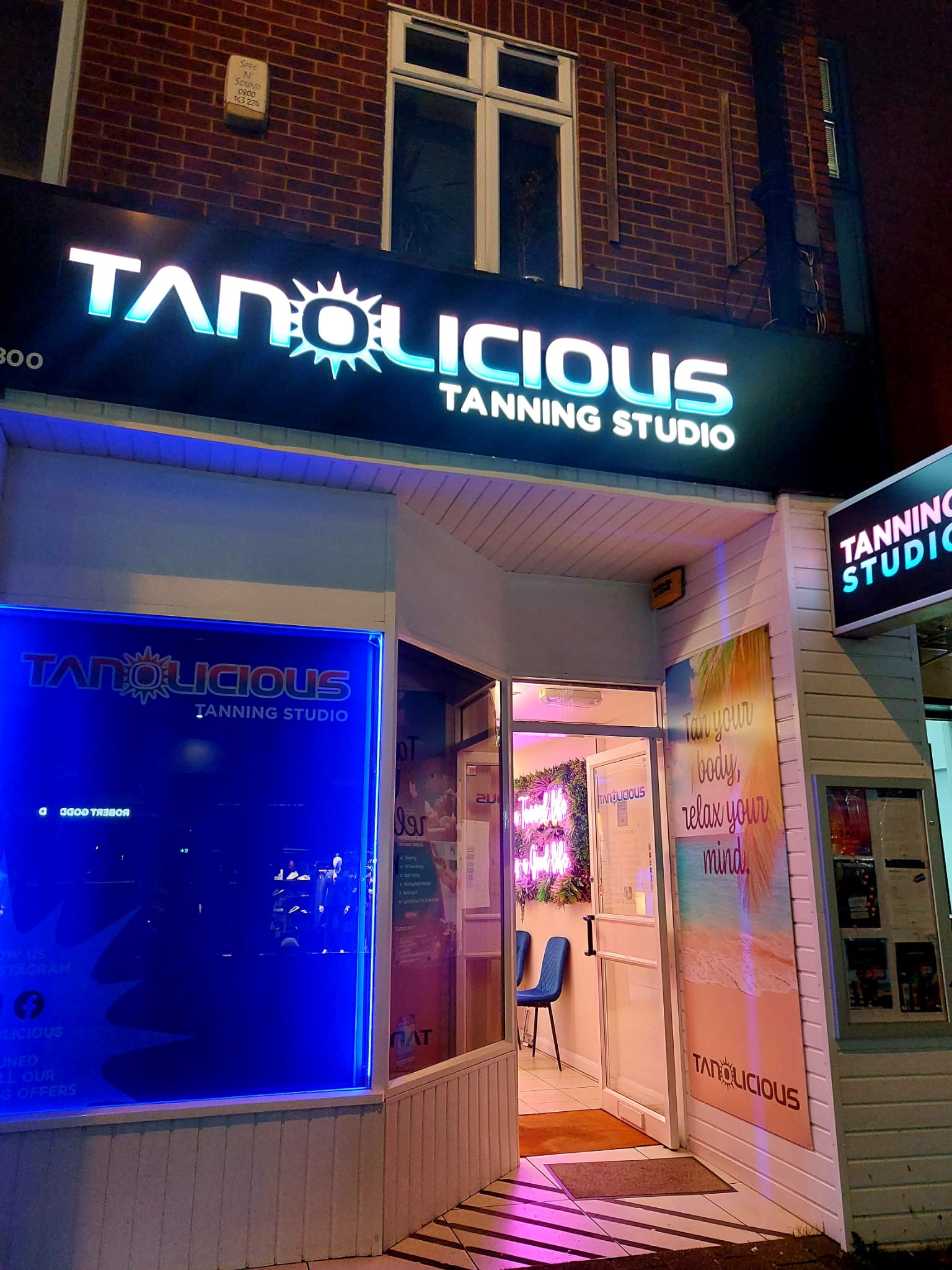 Modern Tanning Salon Interior-Tanolicious Tanning Studio