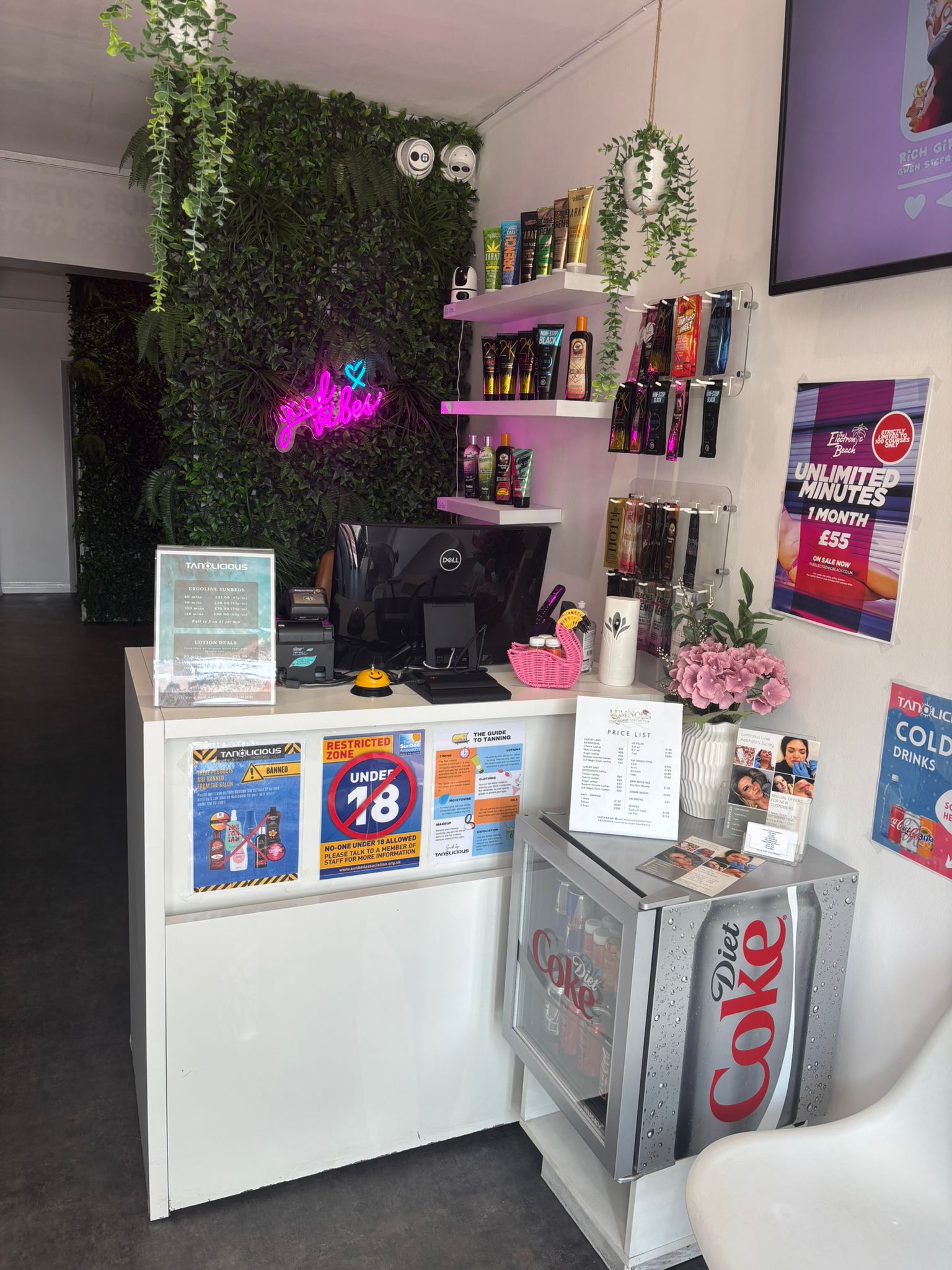 Modern Tanning Salon Interior-Tanolicious Tanning Studio